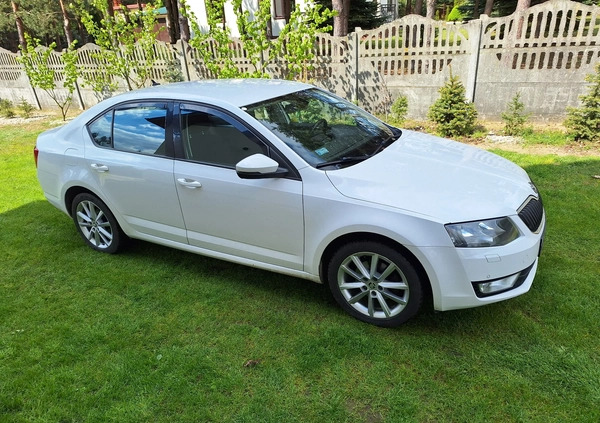 Skoda Octavia cena 34900 przebieg: 268000, rok produkcji 2015 z Skierniewice małe 529